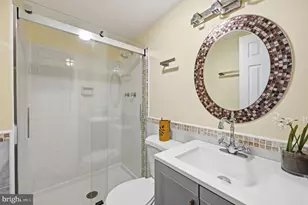 2506 Pinoak Ln, Reston, VA 20191 - Photo 25
