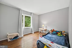 2506 Pinoak Ln, Reston, VA 20191 - Photo 11