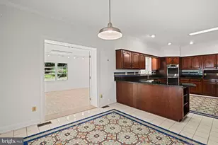700 Running Brook Dr, Great Falls, VA 22066 - Photo 15