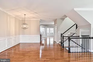 4654 Hummingbird Ln, Fairfax, VA 22033 - Photo 7