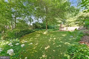 3160 Ravenwood Dr, Falls Church, VA 22044 - Photo 35