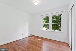 3160 Ravenwood Dr, Falls Church, VA 22044 - Photo 15