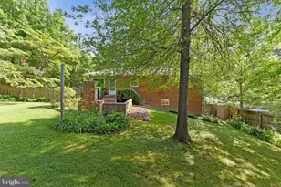 3160 Ravenwood Dr, Falls Church, VA 22044 - Photo 31
