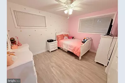 6910 Fern Place, Annandale, VA 22003 - Photo 9
