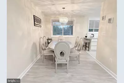 6910 Fern Place, Annandale, VA 22003 - Photo 5