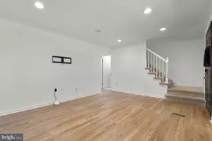 2407 Alsop Ct, Reston, VA 20191 - Photo 7