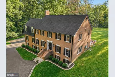 8018 Eddy Bend Trail, Fairfax Station, VA 22039 - Photo 5