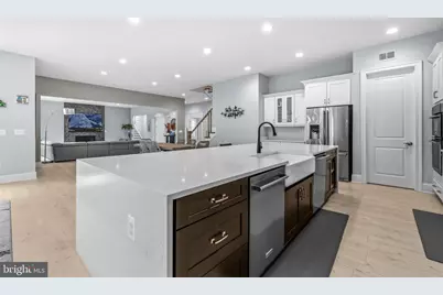 11865 Boscobel Court, Herndon, VA 20170 - Photo 9