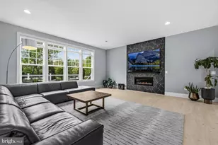11865 Boscobel Ct, Herndon, VA 20170 - Photo 11