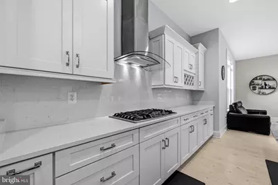 11865 Boscobel Court, Herndon, VA 20170 - Photo 5