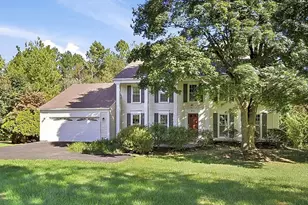 911 Riva Ridge Dr, Great Falls, VA 22066 - Photo 3