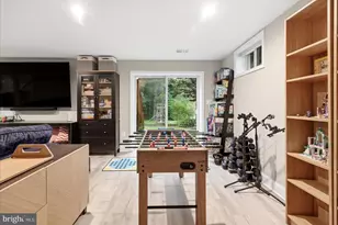 911 Riva Ridge Dr, Great Falls, VA 22066 - Photo 37
