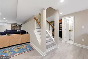 911 Riva Ridge Dr, Great Falls, VA 22066 - Photo 25