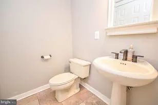 9108 Weant Dr, Great Falls, VA 22066 - Photo 19