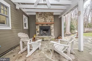 9108 Weant Dr, Great Falls, VA 22066 - Photo 39
