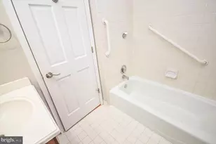 9108 Weant Dr, Great Falls, VA 22066 - Photo 27