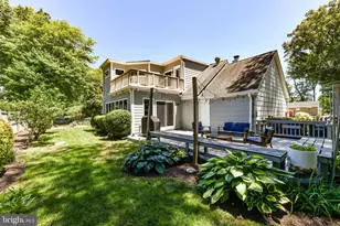 8318 Woodacre St, Alexandria, VA 22308 - Photo 17