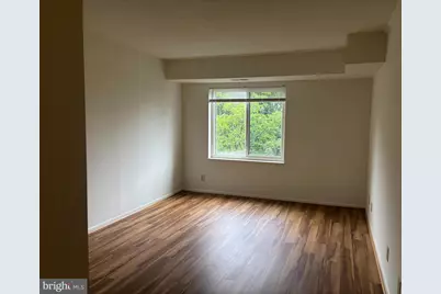 8370 Greensboro Drive #422, McLean, VA 22102 - Photo 5