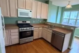 2158 Capstone Cir, Herndon, VA 20170 - Photo 11
