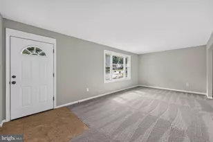4898 Wheatstone Dr, Fairfax, VA 22032 - Photo 5