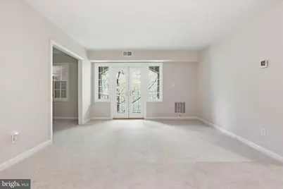 8110 Colony Point Road #H, Springfield, VA 22152 - Photo 7