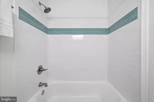 7716 Shootingstar Dr, Springfield, VA 22152 - Photo 19