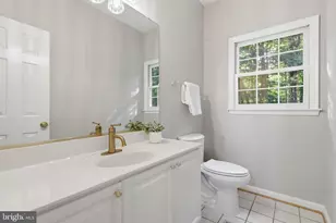 8556 Hooes Rd, Springfield, VA 22153 - Photo 21