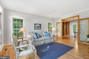 8556 Hooes Rd, Springfield, VA 22153 - Photo 5