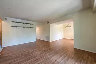 7758 New Providence Dr, Falls Church, VA 22042 - Photo 5