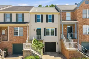 6837 Malton Ct, Centreville, VA 20121 - Photo 3