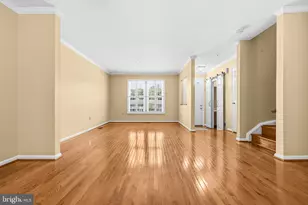 6837 Malton Ct, Centreville, VA 20121 - Photo 9