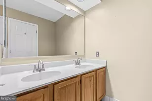 6837 Malton Ct, Centreville, VA 20121 - Photo 31