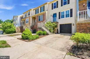 6837 Malton Ct, Centreville, VA 20121 - Photo 5