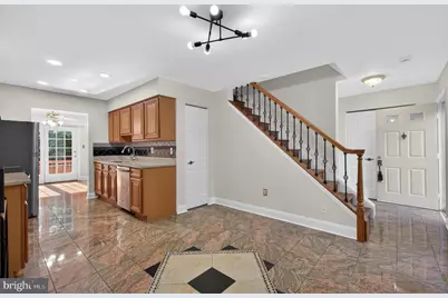 9608 Masterworks Drive, Vienna, VA 22181 - Photo 3