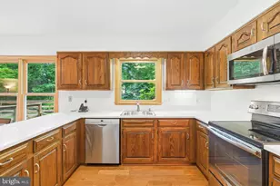 5410 Waycross Dr, Alexandria, VA 22310 - Photo 5