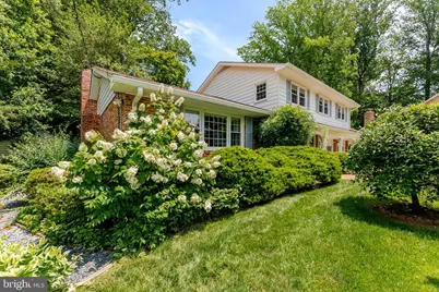 8202 Excalibur Court, Annandale, VA 22003 - Photo 19
