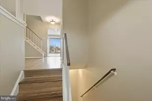 6168 Forest Creek Ct, Springfield, VA 22152 - Photo 3