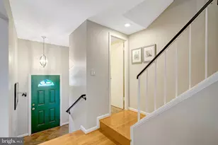 6149 Green Hollow Ct, Springfield, VA 22152 - Photo 9