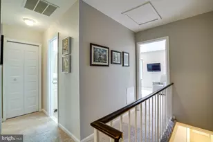 6149 Green Hollow Ct, Springfield, VA 22152 - Photo 11