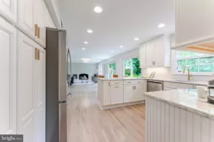 9109 Parliament Dr, Burke, VA 22015 - Photo 33