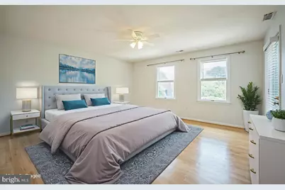 7330 Lewinsville Park Court, McLean, VA 22101 - Photo 5
