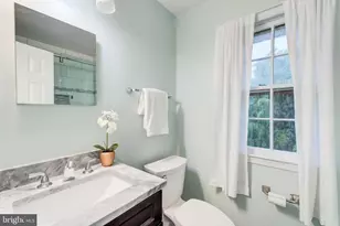 7521 Dolce Dr, Annandale, VA 22003 - Photo 35