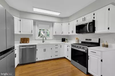 9695 Holly Oak Court, Fairfax Station, VA 22039 - Photo 13