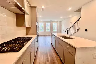 10840 Cedar Ave, Fairfax, VA 22030 - Photo 11