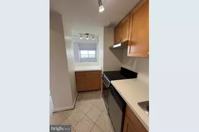 2059 Huntington Avenue #1601, Alexandria, VA 22303 - Photo 9