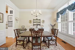 7805 Rose Garden Ln, Springfield, VA 22153 - Photo 15