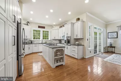 7805 Rose Garden Lane, Springfield, VA 22153 - Photo 25