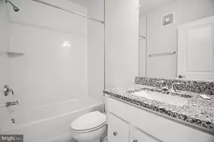 2430 Silver Line Aly, Herndon, VA 20171 - Photo 23