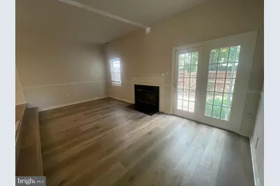 9856 Oakdale Woods, Vienna, VA 22181 - Photo 11