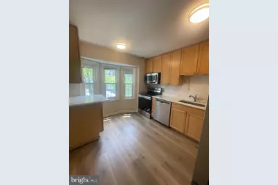 9856 Oakdale Woods, Vienna, VA 22181 - Photo 5